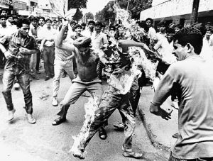 mandal protest aatmdah of goswami